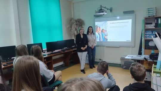 Doradcy zawodowi z pomocą dla uczniów