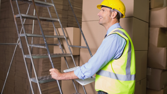 Drabina magazynowa - jaki model wybrać? Na co zwrócić uwagę?