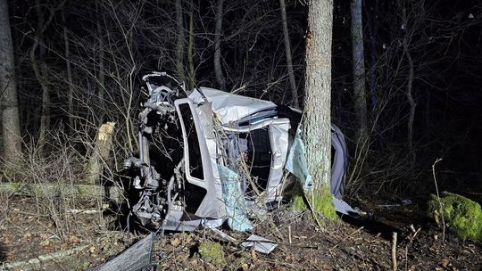 Dramatyczny wypadek w Ruskim Brodzie. Mieszkaniec powiatu koneckiego cudem przeżył