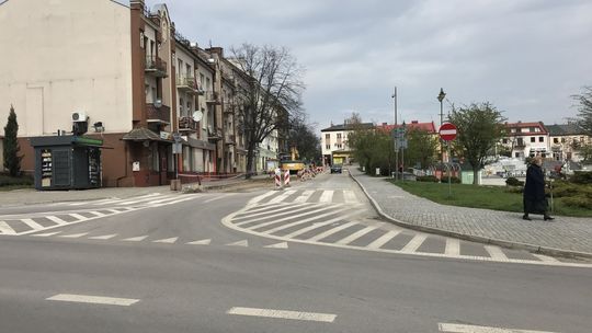 Drogowcy łatają ostrowieckie ulice 