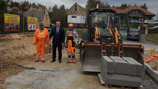 Drogowcy nie próżnują - remonty w gminie Kunów