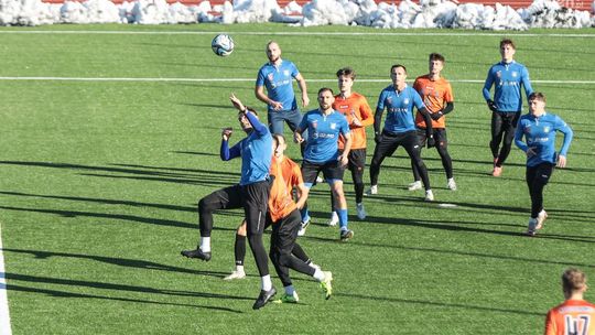 Drugi zimowy sparing piłkarzy KSZO na remis