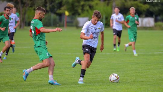 Dwa sparingi i osiem bramek piłkarzy KSZO