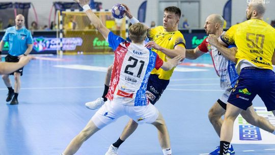 Dwie czerwone kartki w Opolu. Industria z trudnościami pokonuj Gwardię