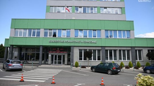 Dwie ważne sesje w powiecie opatowskim