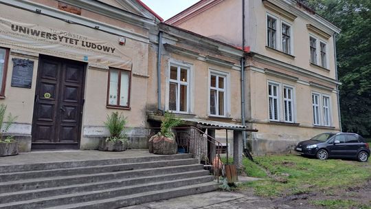 Dworek w Chocimowie będzie lokalnym centrum spotkań