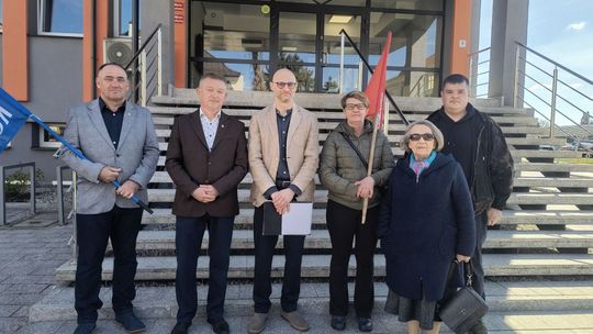 Działacze Konfederacji Korony Polskiej chcą zmian w ostrowieckim programie Ostra Karta