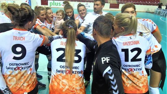 Dziś pojedynek z liderem