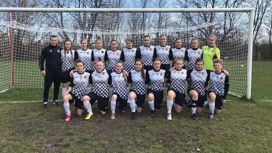 Efektowne rozpoczęcie rundy piłkarek KSZO 1929