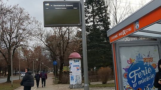 Elektroniczne rozkłady jazdy na ostrowieckich przystankach