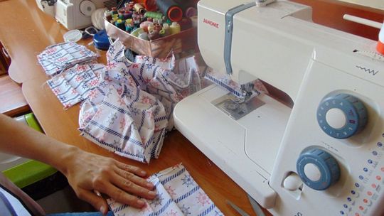 Ewa Orłowska: Maszyny do szycia pracują na pełnych obrotach