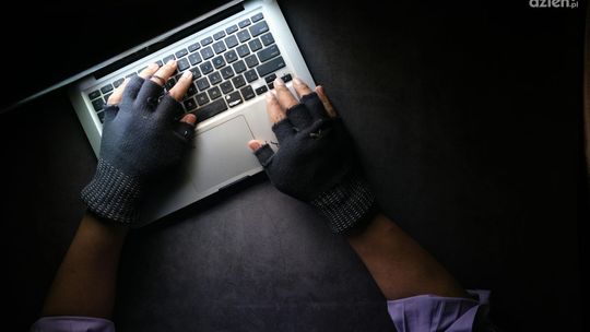 Fałszywe powiadomienia o płatnościach – jak uchronić się przed wyłudzeniami?