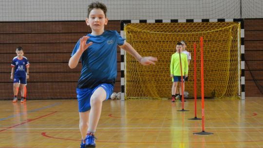 Ferie 2023 z ostrowieckim MOSiRem w hali
