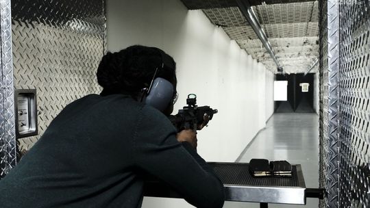 Ferie zimowe z GOSiR – E-strzelnica dla młodzieży