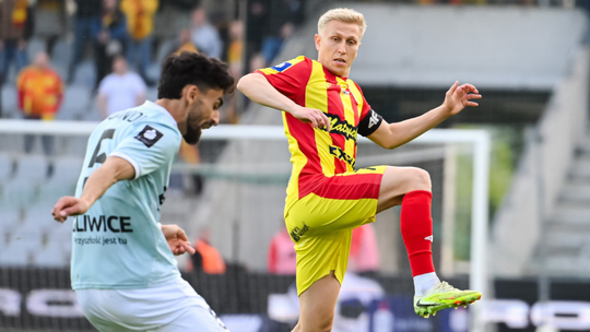 Festiwal niewykorzystanych sytuacji i błędów sędziowskich odebrał Koronie trzy punkty. Korona Kielce 1:1 Piast Gliwice
