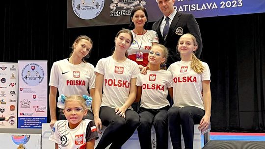 Fitnesski Black And White z medalami Mistrzostw Europy