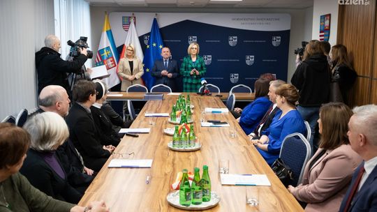 Fundusze na extra zajęcia i rozwijanie pasji dla  dwu ostrowieckich  liceów  