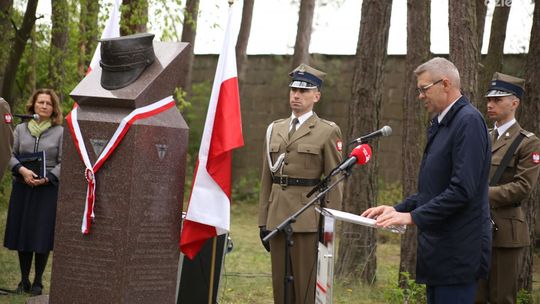 Generał Bolesław Roja upamiętniony na terenie dawnego obozu KL Sachsenhausen