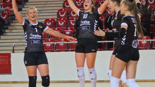 Gładka wygrana siatkarek KSZO SMS