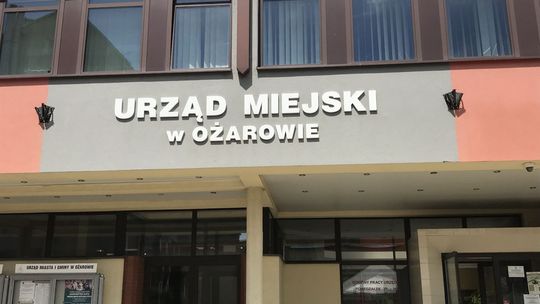 Gmina Ożarów z własnego budżetu dopłaca do wymiany "kopciuchów"
