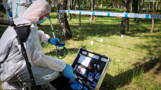 Grozili śmiercią i użyli broni