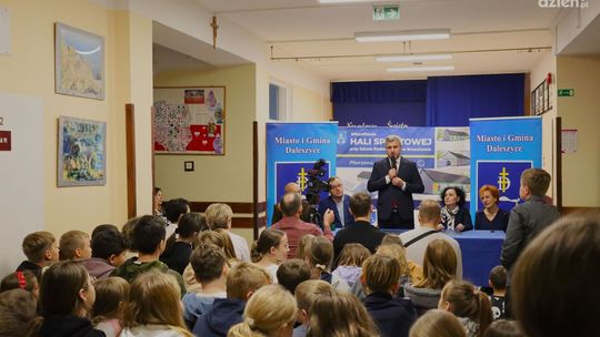 Hala sportowa dla szkoły podstawowej w Brzechowie – umowa na budowę podpisana