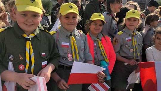 Harcerski happening na Święto Flagi 