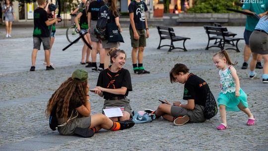 Harcerze opanowali Rynek w Ostrowcu (zobacz zdjęcia)