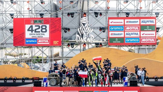 Historyczny moment! Goczał i Mena wygrywają Rajd Dakar 2023