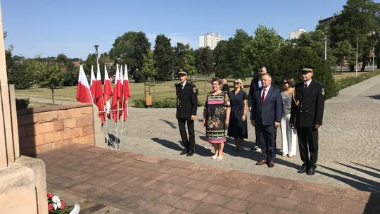 Hołd dla marszałka Józefa Piłsudskiego 