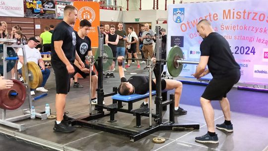 II Otwarte Mistrzostwa Ostrowca Świętokrzyskiego w Wyciskaniu Sztangi Leżąc