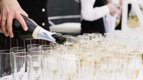 Impreza integracyjna z noclegiem – dlaczego warto zaplanować wyjazd firmowy?