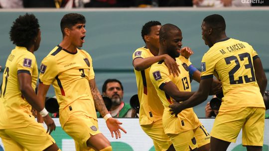 Inauguracja mundialu w obiektywie Wajdy