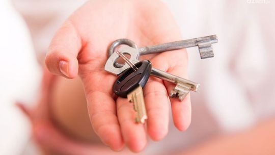 Jak otworzyć zamek innym kluczem?