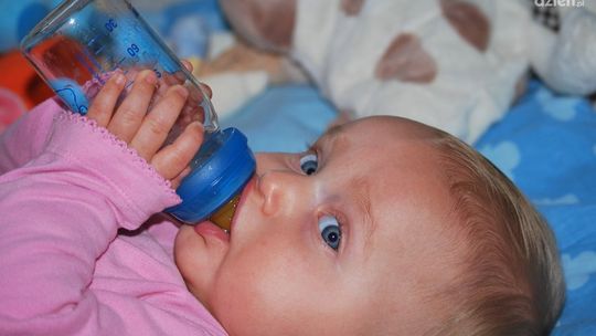 Jaka wybrać wodę dla dziecka?