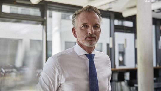 Jakie są rodzaje kołnierzyków w koszulach męskich?