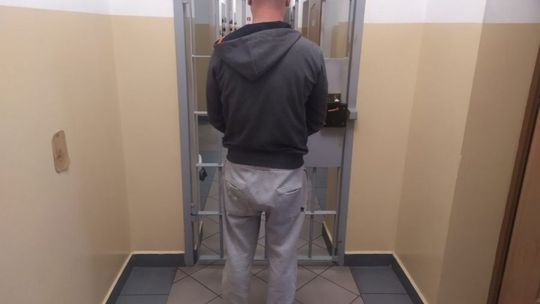 Jazdę z promilami odpokutuje w więziennej celi