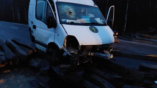 Jechali z pomocą. Trafili na minę Jechali z pomocą. Trafili na minę