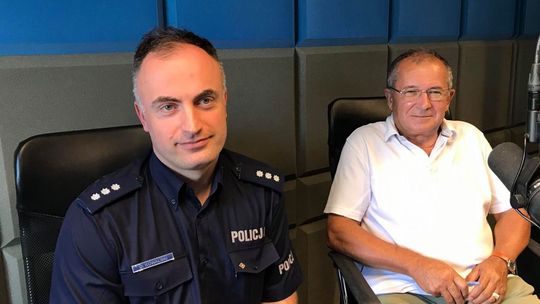 Jerzy Brożyna i Dominik Kowalski: Kierowcy często nie używają kierunkowskazów i lekceważą czerwone światło