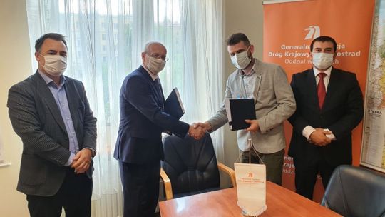 Jest umowa na budowę "małej obwodnicy" Ostrowca Św.