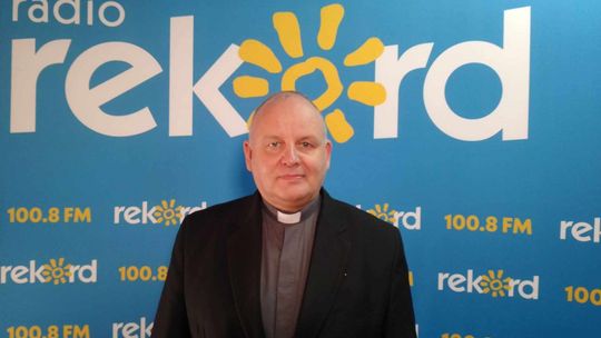 K.Banasik: Świeca Caritas stała się symbolem Bożego Narodzenia