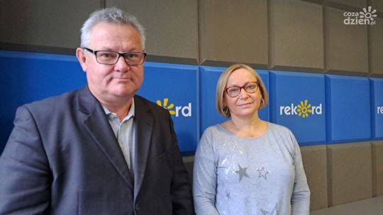 K. Goworek, J.B.Malinowski: Uczniowie ostrowieckich podstawówek nie tylko mają świetne oceny, ale włączają się w akcje charytatywne