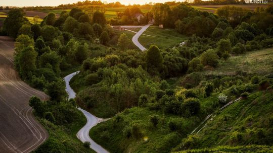Kamperem przez Świętokrzyskie – nowoczesna podróż z duszą regionu
