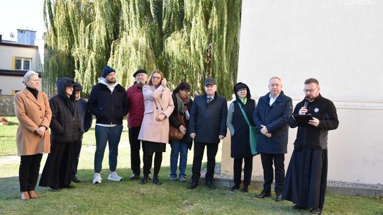 Kapsuła pamięci na wieży świątyni w Denkowie 