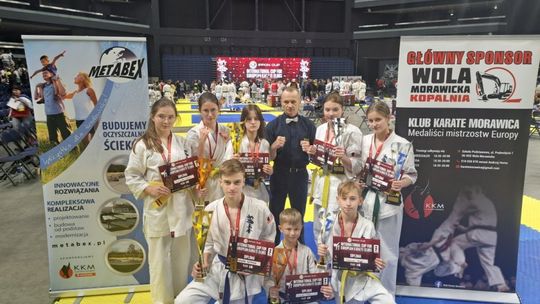 Karatecy z Morawicy zdobyli 7 medali na największym turnieju karate w Europie!