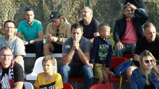 Kibice na meczu Góral - AKS Busko