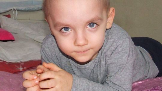 Kibicu, przyjdź na mecz i pomóż Mikołajowi!