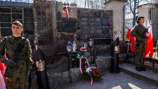 Kielczanie uczcili 85. rocznicę Zbrodni Katyńskiej