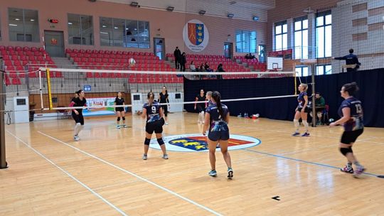 Kociaki górą! Półmetek Morawickiej Ligi Siatkówki Kobiet i Mężczyzn 