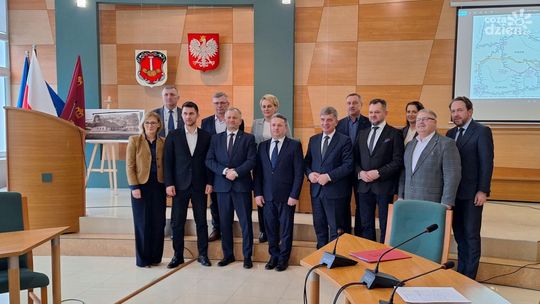 Kolej wróci do Staszowa? Samorząd województwa deklaruje gotowość, problemem infrastruktura